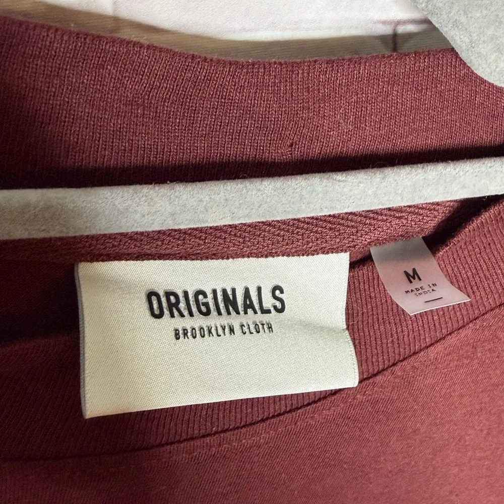 Brooklyn Cloth laid maroon details